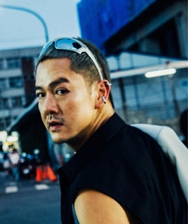 Artist cover Pong Nan