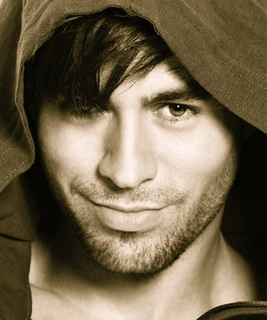Artist cover Enrique Iglesias
