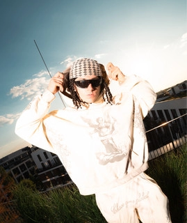 Artist cover Waima