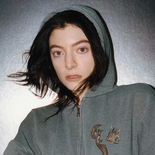 Artist cover Lorde