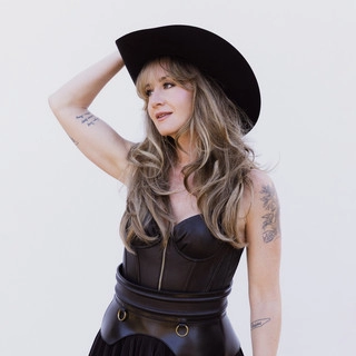 Artist cover Margo Price