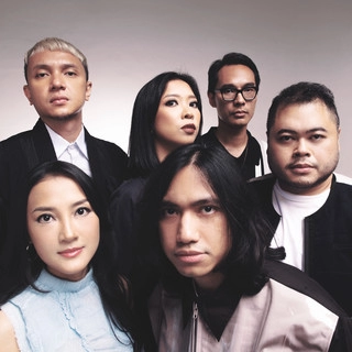 Artist cover Barasuara