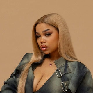 Artist cover Zoe Wees