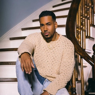 Artist cover Romeo Santos