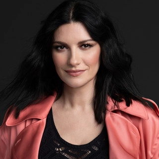 Artist cover Laura Pausini