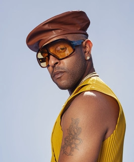 Artist cover Verse Simmonds