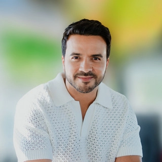 Artist cover Luis Fonsi