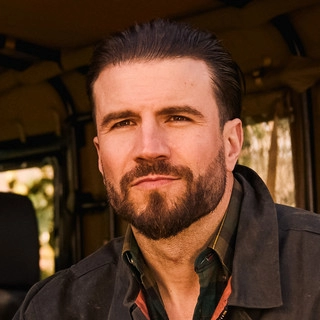 Artist cover Sam Hunt
