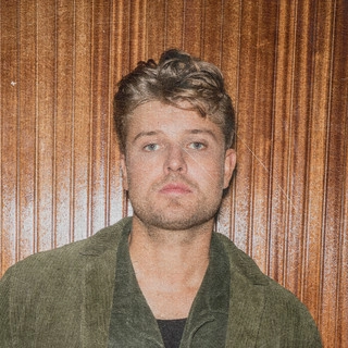 Artist cover Sandro Cavazza
