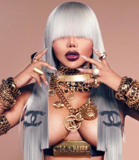 Artist cover Lil' Kim