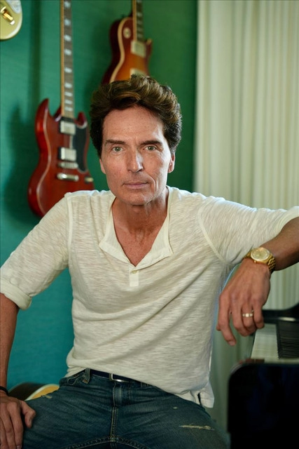 Artist cover Richard Marx