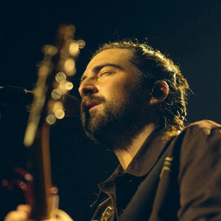 Artist cover Noah Kahan