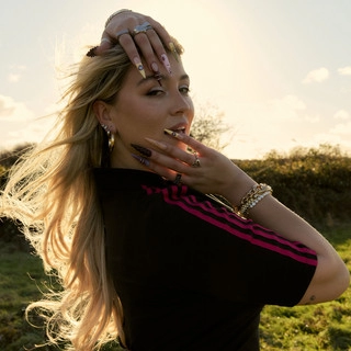 Artist cover Caity Baser
