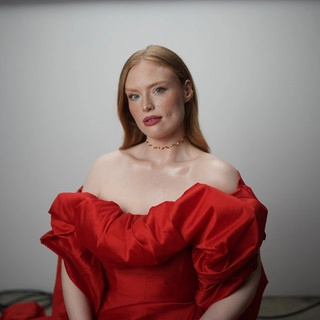 Artist cover Freya Ridings