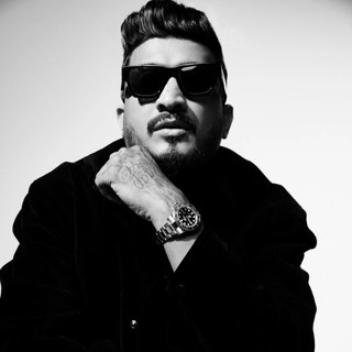 Artist cover DIVINE