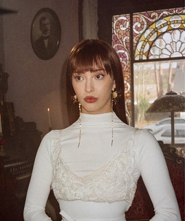 Artist cover Faouzia