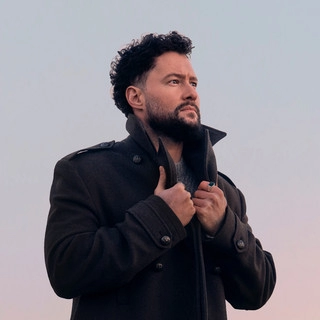 Artist cover Calum Scott