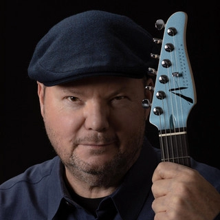Artist cover Christopher Cross