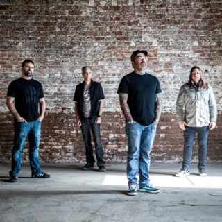 Artist cover Staind