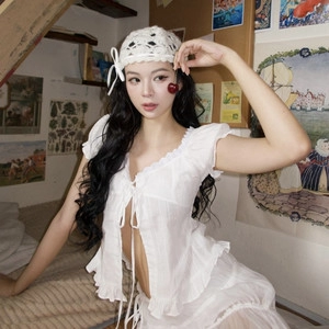 Track cover Thơm Xinh Yêu