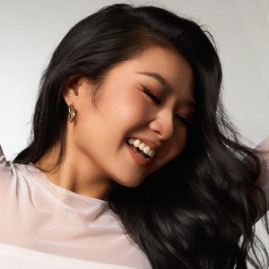 Track cover Hiện Tại