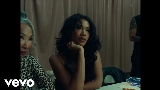 Video cover Let Me Love You
